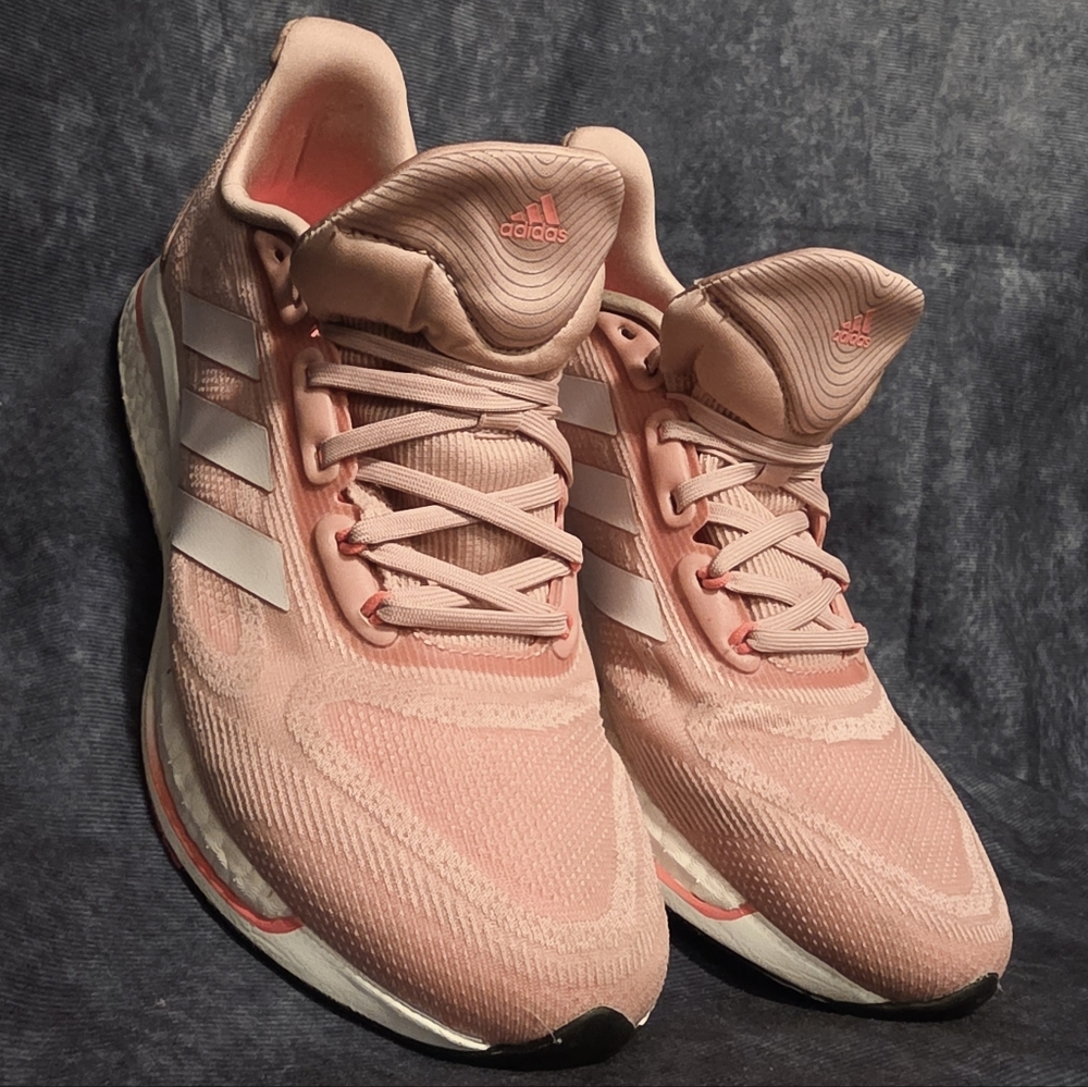 Adidas Supernova+ women's running shoe in Wonder Mauve Colour